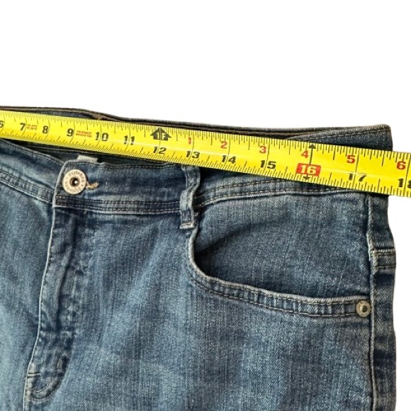 Style & Co | Tummy Control Slim Leg Straight leg Jeans in size 16 - Picture 5 of 6